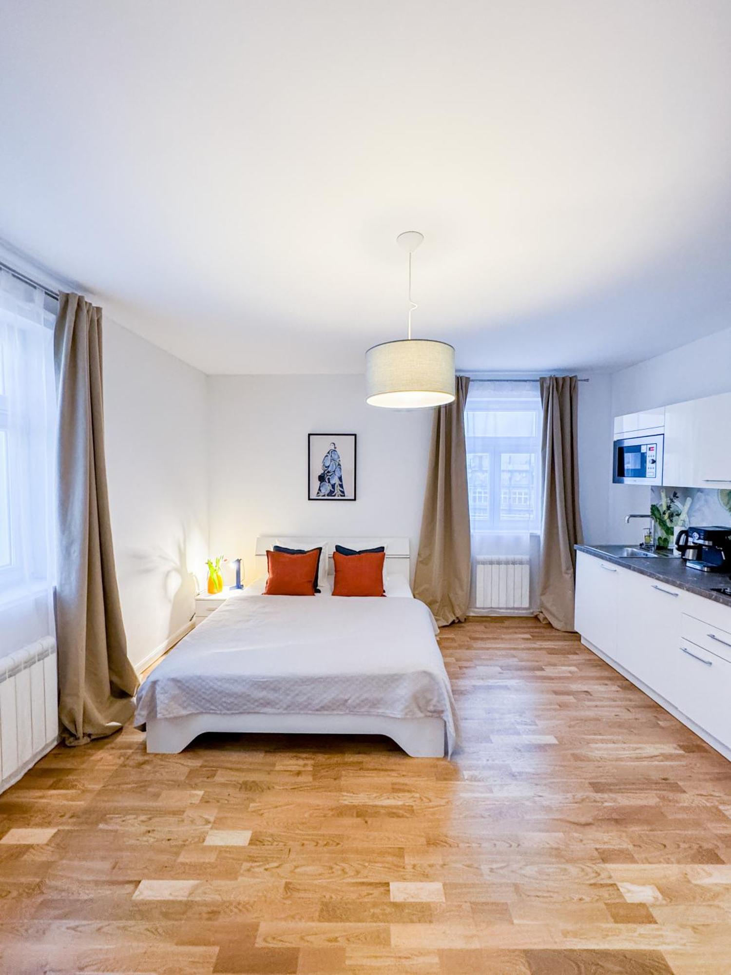 Turnkey I Wenceslas Square Apartments Prague Room photo