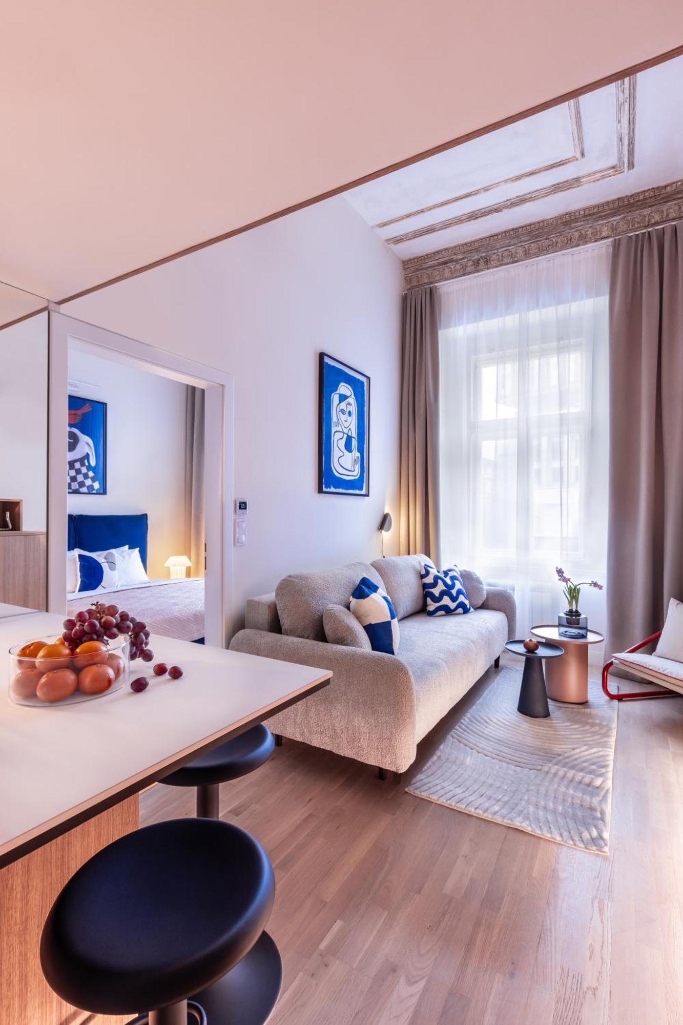 Turnkey I Wenceslas Square Apartments Prague Room photo